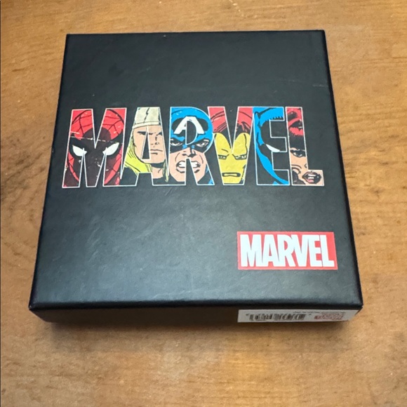 Marvel Heroes Comic Wallet with Chain - Picture 6 of 6